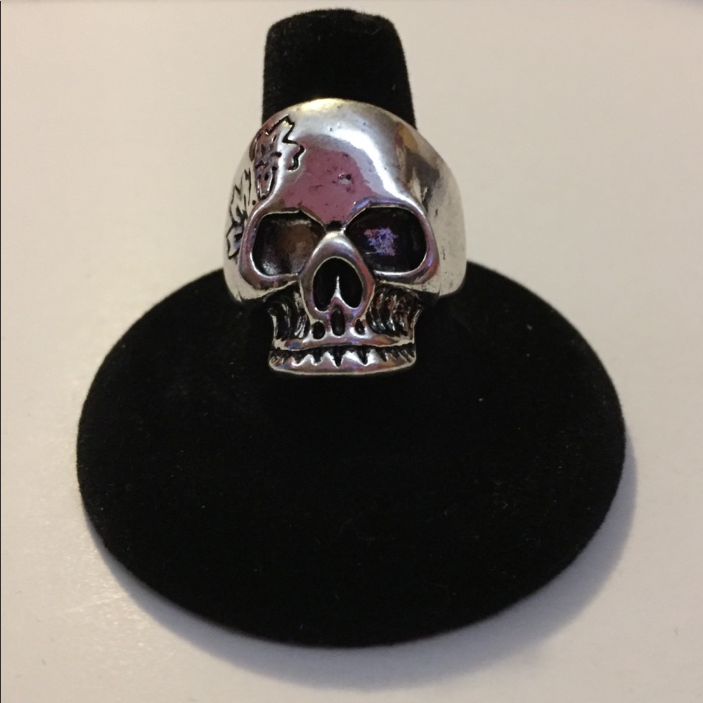 Rings - Picture 6 of 8